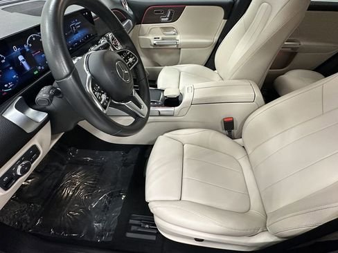 صورة السيارة