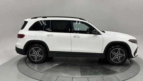 صورة السيارة