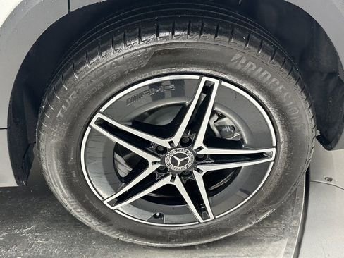 صورة السيارة