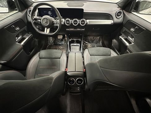 صورة السيارة