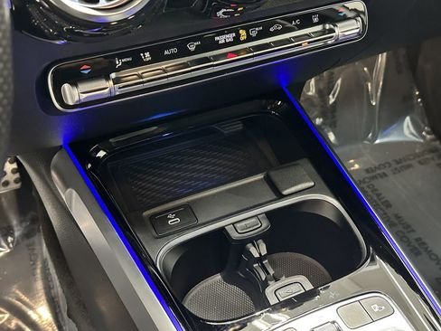 صورة السيارة