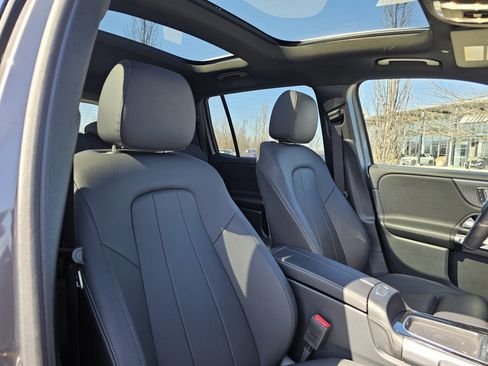 صورة السيارة