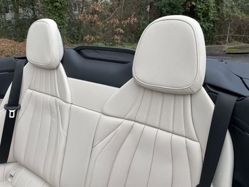 صورة السيارة